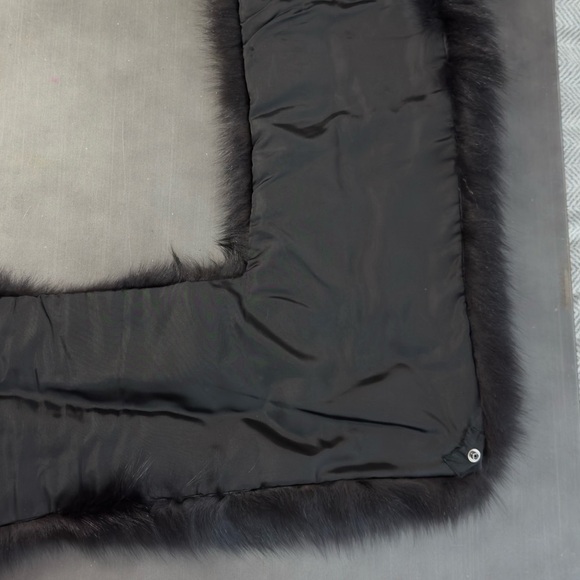 Vintage Black Mink Arctic Fox Fur Shawl Oversized Gold Trim Adjustable Stole - Picture 12 of 16